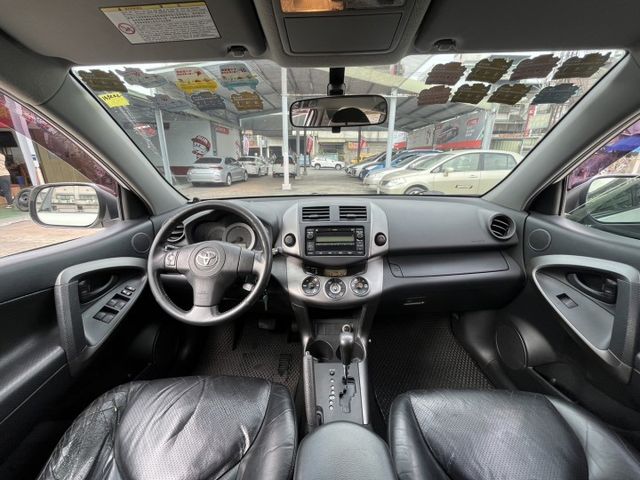 定速/電動椅/雙區恆溫/車頂行李架/方向盤音量控制鍵  第5張相片