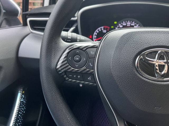 一手車/原鈑件/超低里程/改裝鋁圈、前後包/專車用氣氛燈/智乘13.1吋主機/免鑰匙摸門啟動/ACC跟車/行車紀錄器  第8張相片
