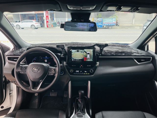 原廠保固中/豪華版/加裝環景/通風座椅/一手車/低里程/僅跑4千  第10張相片