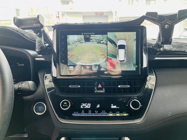 原廠保固中/豪華版/加裝環景/通風座椅/一手車/低里程/僅跑4千  第14張相片