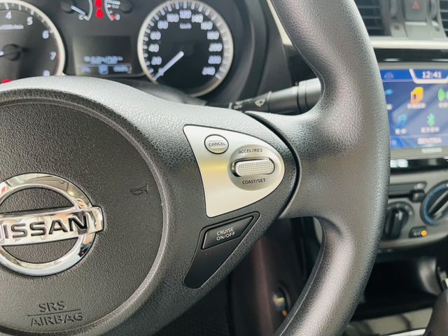 優質代步車/定速/胎壓偵測/倒車顯影  第11張相片