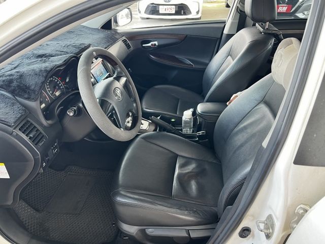 一手車/原廠保養/省油好開/維修費便宜/定速/原廠導航/倒車影像/藍芽功能  第8張相片