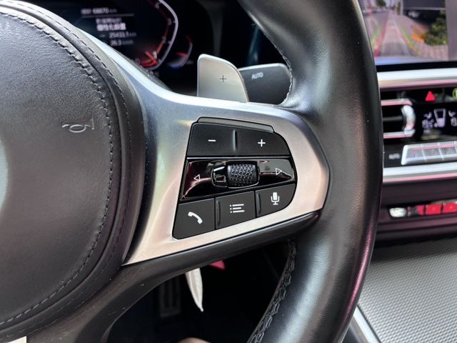 Msport/白金極智版/5AU/雷射頭燈/抬顯/電尾門/環景/Keyless/Carplay/Brembo卡鉗/黃金眼  第7張相片