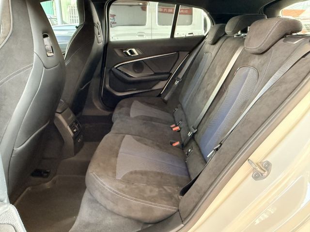 一手車.原版件僅跑24000公里.四條新米其林輪胎.新電瓶.原廠保養.後座椅從沒載過人.車牌號花21000選號  第4張相片