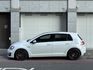 7代Golf GTI/可認證/全車精品升級/點擊看改裝明細/電子手煞+Auto hold/一鍵啟動/定速巡航/前後霧燈  第3張縮圖
