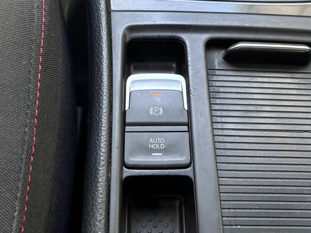 7代Golf GTI/可認證/全車精品升級/點擊看改裝明細/電子手煞+Auto hold/一鍵啟動/定速巡航/前後霧燈  第13張相片