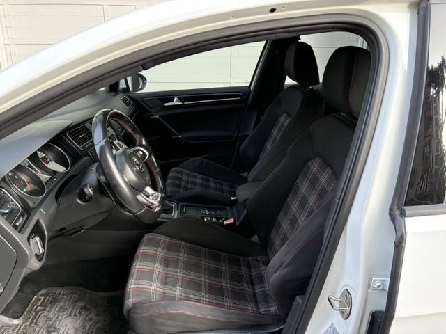 7代Golf GTI/可認證/全車精品升級/點擊看改裝明細/電子手煞+Auto hold/一鍵啟動/定速巡航/前後霧燈  第14張相片