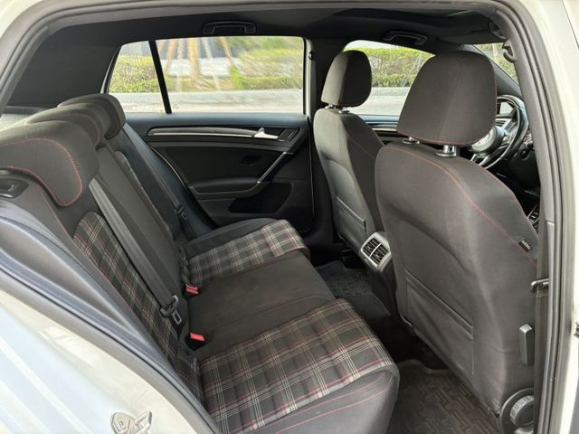 7代Golf GTI/可認證/全車精品升級/點擊看改裝明細/電子手煞+Auto hold/一鍵啟動/定速巡航/前後霧燈  第17張相片