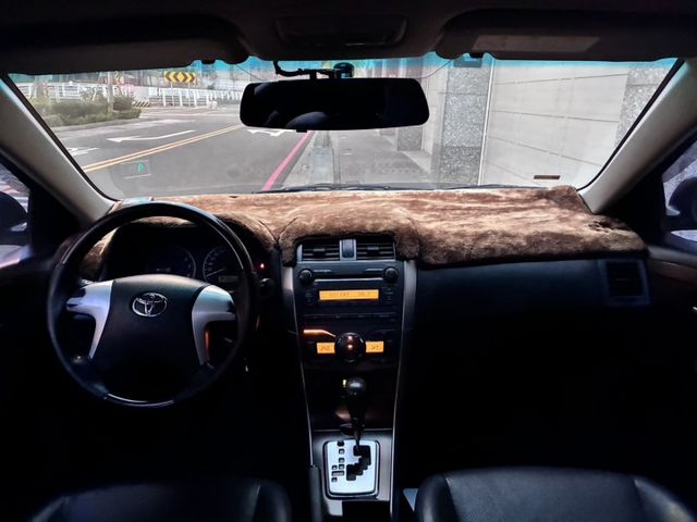 市區代步車/里程保證/定速巡航/電子後視鏡/恆溫空調/電折後視鏡  第4張相片