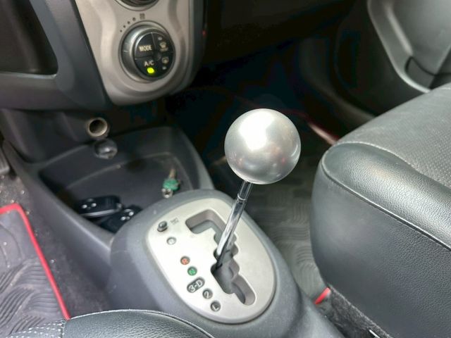 YARIS  第13張相片