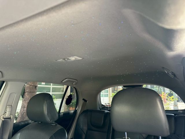 YARIS  第16張相片