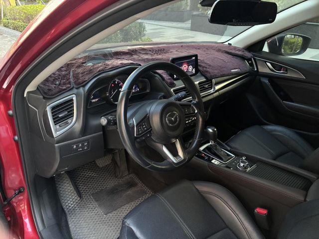 ACC跟車.盲點偵測.抬頭顯示器.電子煞車  第3張相片