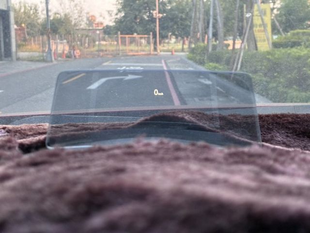 ACC跟車.盲點偵測.抬頭顯示器.電子煞車  第12張相片