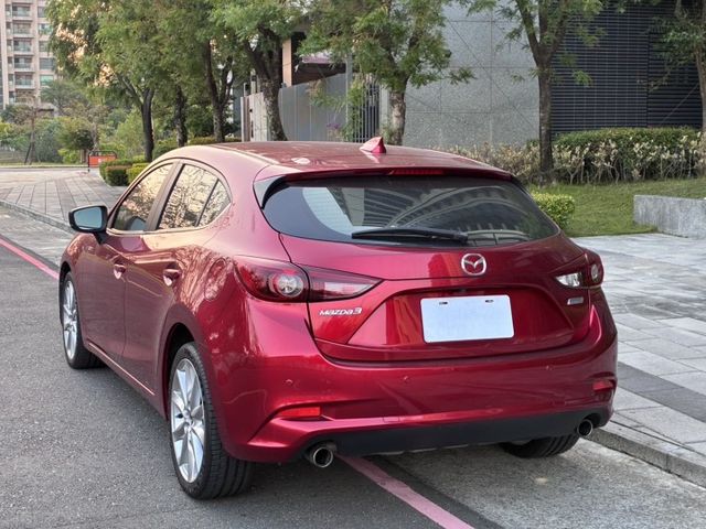 ACC跟車.盲點偵測.抬頭顯示器.電子煞車  第14張相片