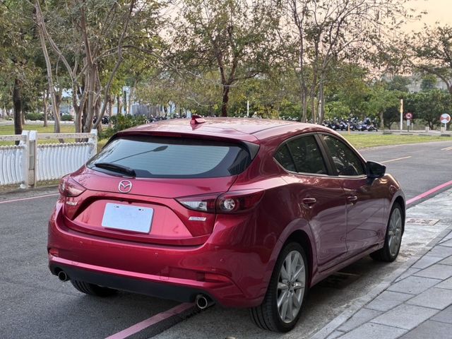 ACC跟車.盲點偵測.抬頭顯示器.電子煞車  第15張相片
