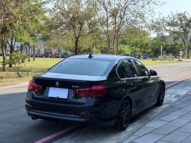 小改款LCI/認證車輛/僅跑6萬公里/內裝氣氛美/盲點偵測/車道偏離/免鑰匙iKey  第3張相片