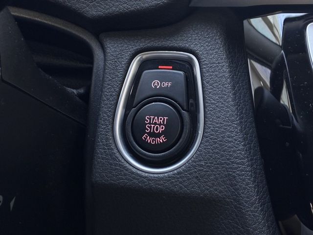 小改款LCI/認證車輛/僅跑6萬公里/內裝氣氛美/盲點偵測/車道偏離/免鑰匙iKey  第11張相片