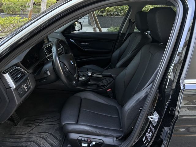 小改款LCI/認證車輛/僅跑6萬公里/內裝氣氛美/盲點偵測/車道偏離/免鑰匙iKey  第17張相片