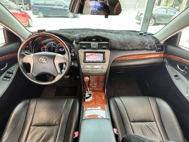 里程少.認證車.頂級車款.天窗.電動椅.後座出風口  第6張相片