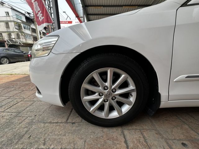 里程少.認證車.頂級車款.天窗.電動椅.後座出風口  第13張相片