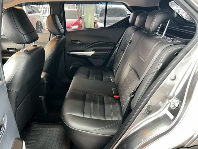 原廠保固8年6大系統/頂規/原鈑件認證車/免鑰匙iKey/360環景/Carplay/盲點偵測/ACC跟車/LED頭燈  第5張相片