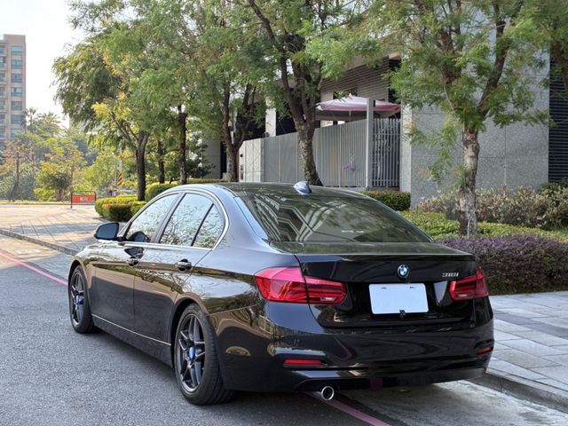 小改款LCI/認證車輛/僅跑6萬公里/內裝氣氛美/盲點偵測/車道偏離/免鑰匙iKey  第4張相片