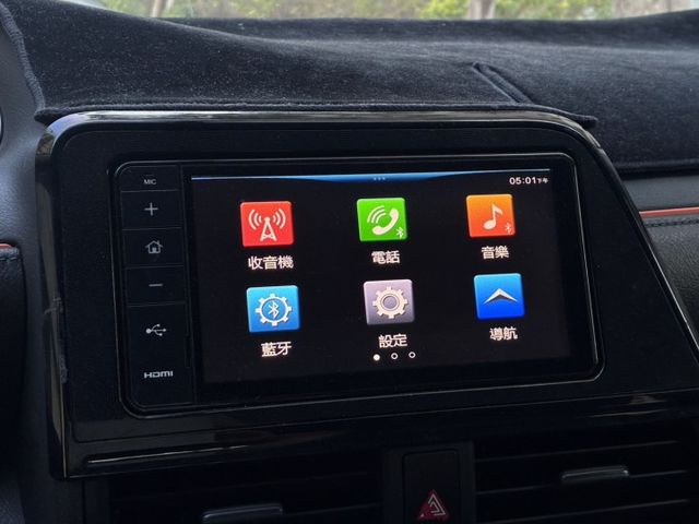 七人座/認證車輛/內外氣氛漂亮/iKey免鑰匙/定速巡航/單電滑門/升級電尾門/升級環景  第8張相片