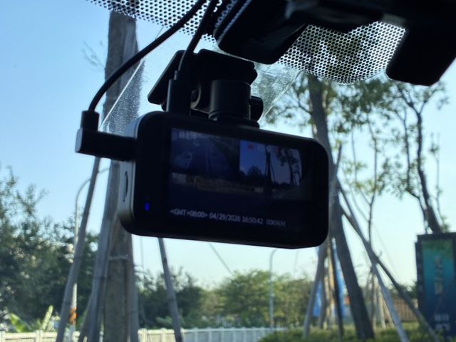 市區省油代步車好停車/前後行車紀錄器/倒車影像/安卓機含無線Carplay  第13張相片