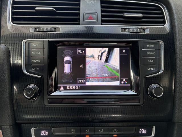 7代Golf GTI/可認證/全車精品升級/點擊看改裝明細/電子手煞+Auto hold/一鍵啟動/定速巡航/前後霧燈  第10張相片