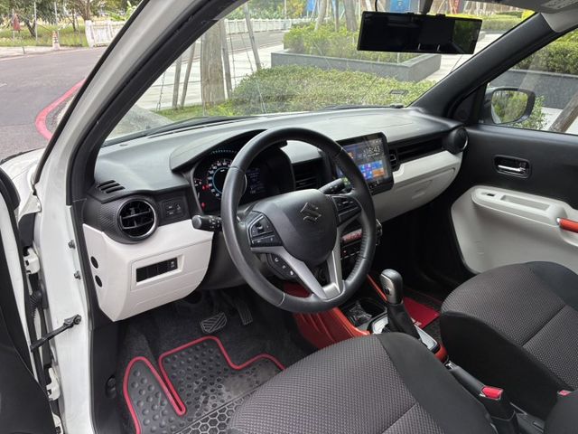 小車市區好停車.省油.  第7張相片