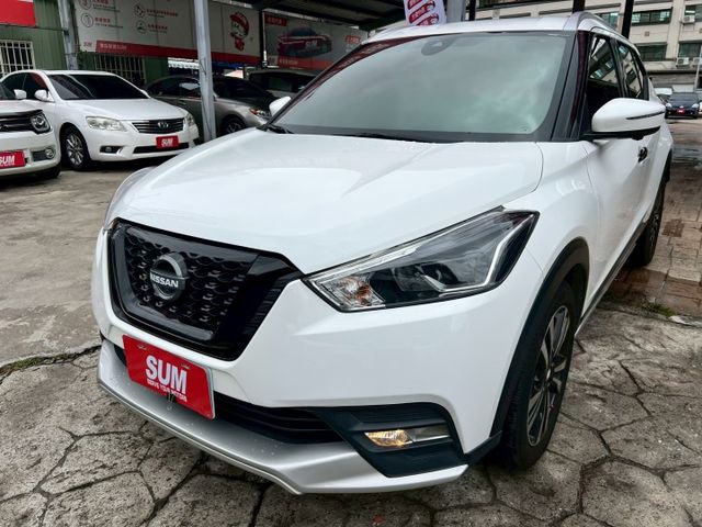 一手車.原版件.原廠保固8年6大系統  第1張相片