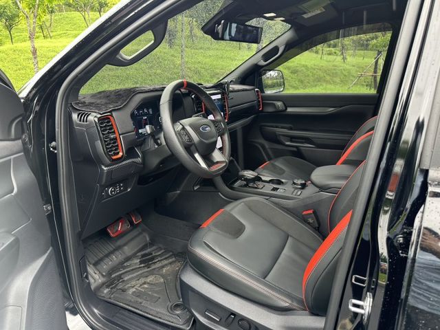 2025年 FORD RANGER 汽油猛禽 里程僅跑1萬 雙箱皮卡 貨車牌 省稅金 4wd  第11張相片