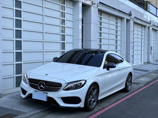C250 AMG Coupe總代理/全車原鈑件/里程保證/中尾段排氣管/雙魚眼頭燈/360環景/天窗/摸門iKey  第1張相片