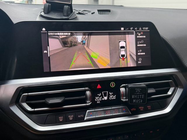 420i GC Msport/全車原鈑件/升級VVS閥門中尾、440i儀表、解隱藏、水晶排擋頭、碳纖維變形蟲方向盤  第13張相片