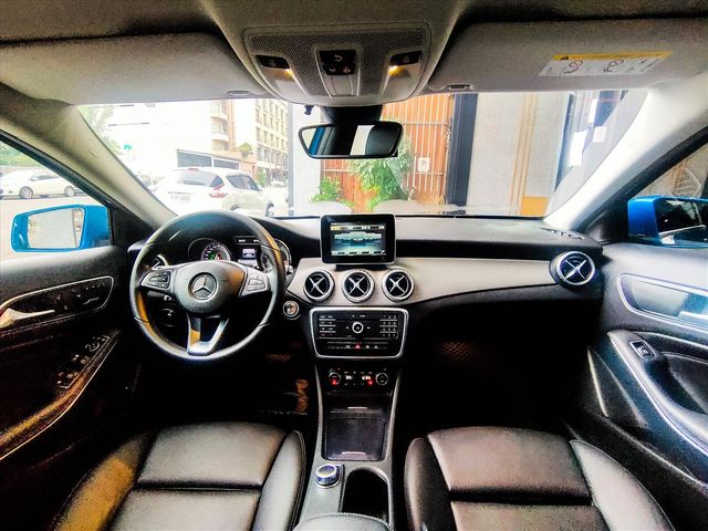 GLA180、跨界輕休旅、FB玖德車業  第12張相片