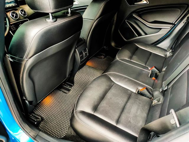 GLA180、跨界輕休旅、FB玖德車業  第16張相片