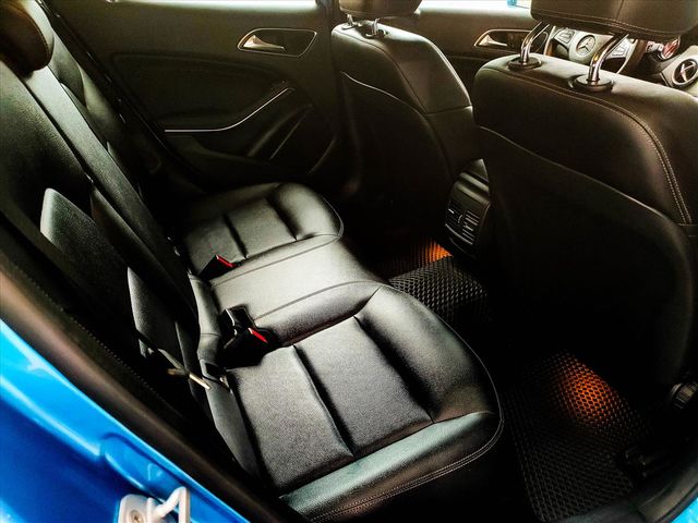GLA180、跨界輕休旅、FB玖德車業  第18張相片