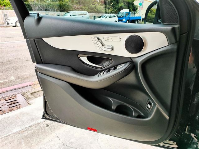 2019年GLC300  第11張相片