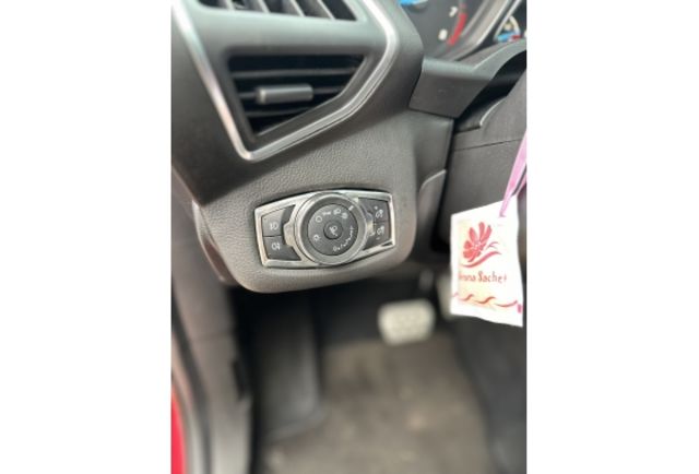 2013 Ford Kuga 1.6旗艦版  第18張相片