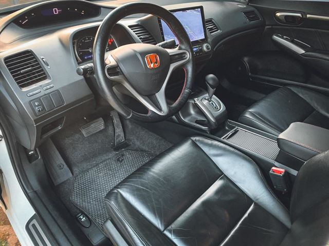 2009 CIVIC 黑內裝 氣氛美  第13張相片