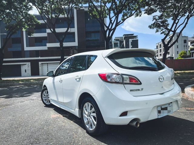 2014年 Mazda3 2.0 5門  第11張相片