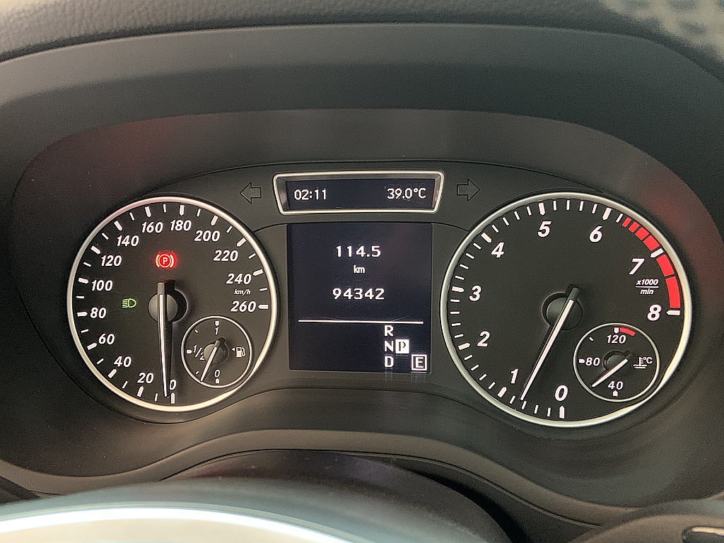 W246 BENZ B180 安卓機 / A級認證車  第5張相片