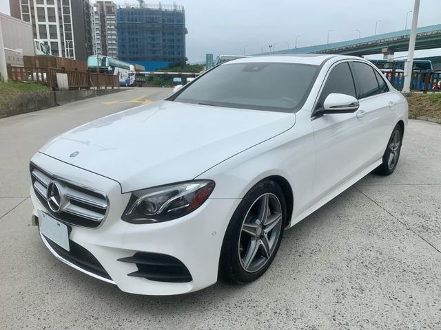 M-Benz 賓士 E300  第1張相片