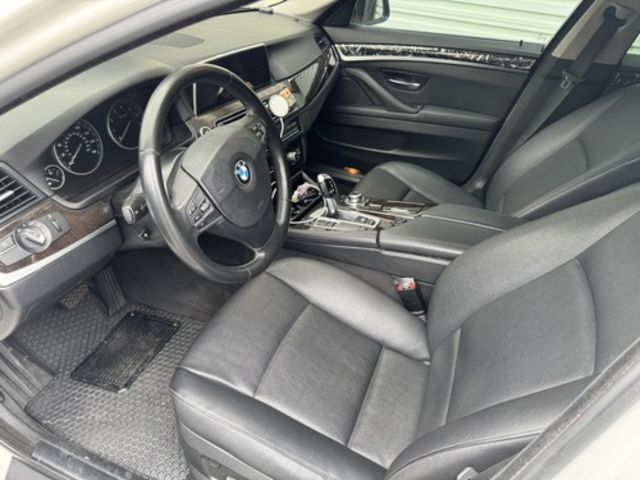 BMW寶馬 528I  第6張相片