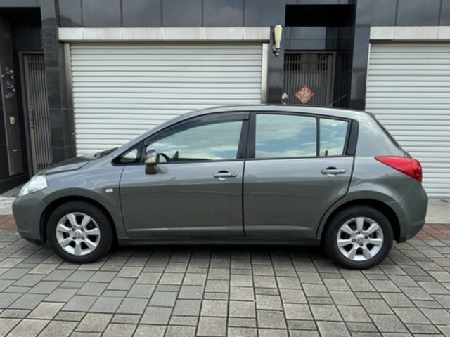 NISSAN日產 TIIDA  第3張相片