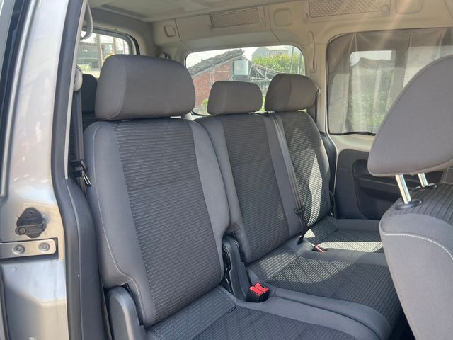 VOLKSWAGEN福斯 CADDY  第9張相片