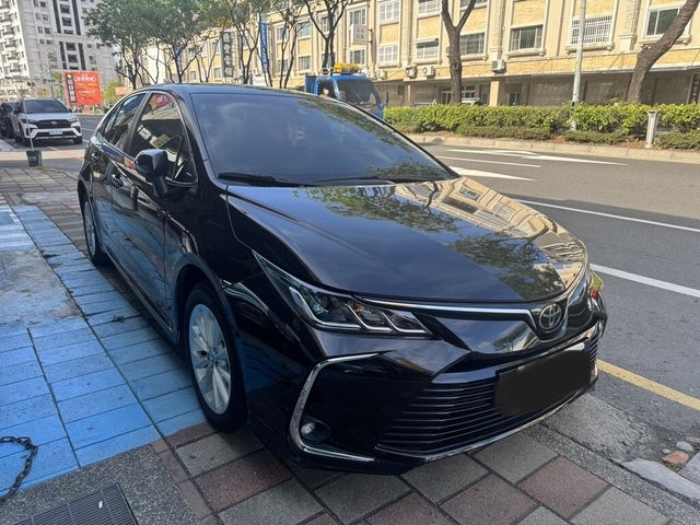 TOYOTA豐田 ALTIS  第3張相片