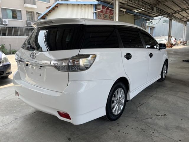 TOYOTA豐田 WISH  第2張相片