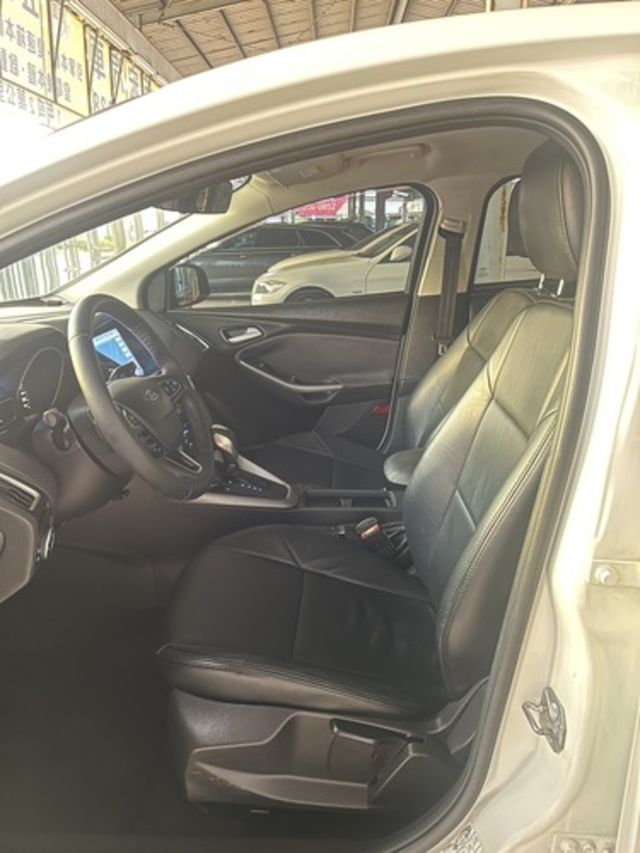FORD福特 FOCUS  第11張相片