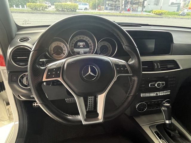 M-BENZ賓士 C180  第6張相片
